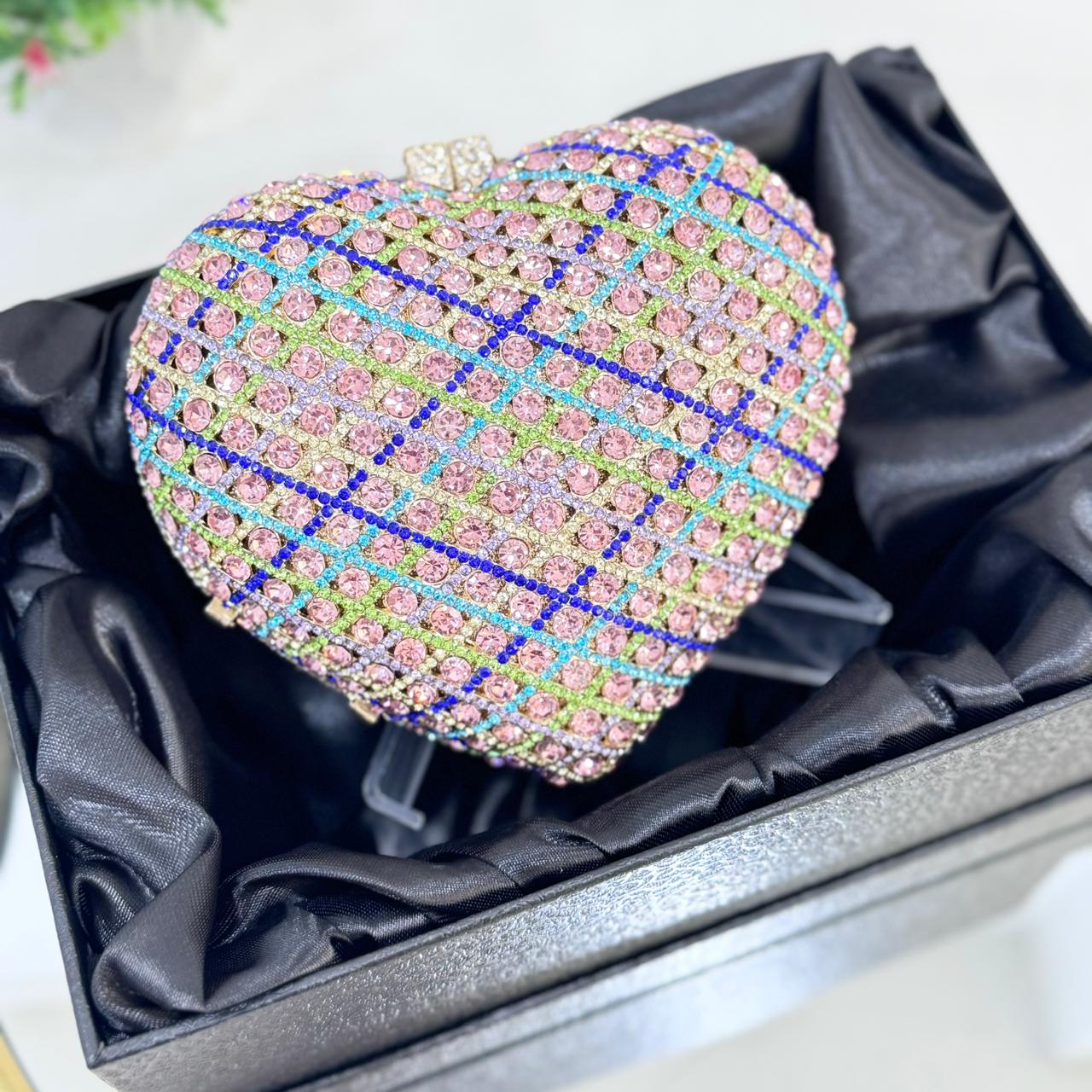 HEART CRYSTAL CLUTCH – Treaso closet