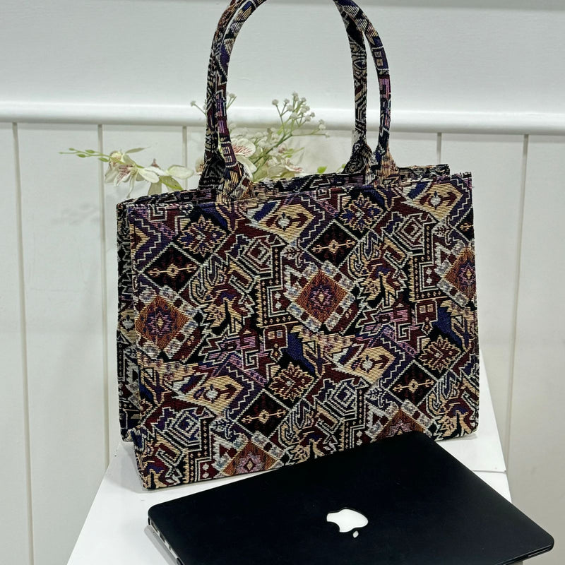 KIMRESS TOTE BAG